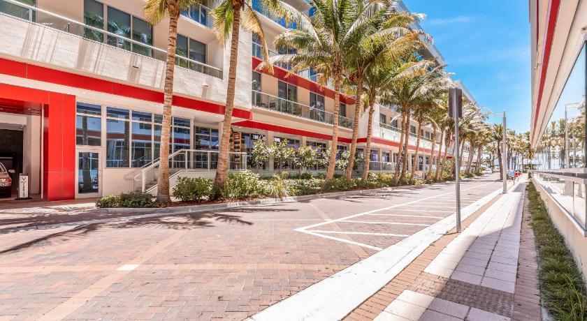 Stylish Private Beach Condo In Hollywood Fl, 3Min Walk To Hollywood Beach Exterior photo